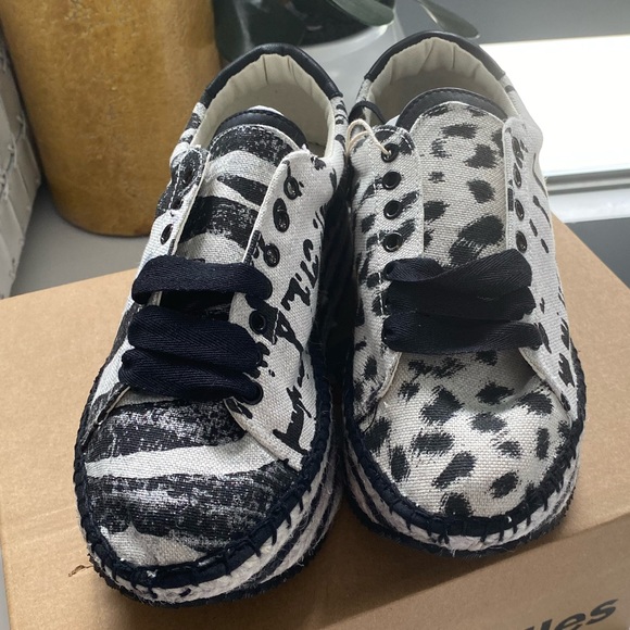 Espadrille Sneakers - Picture 5 of 9